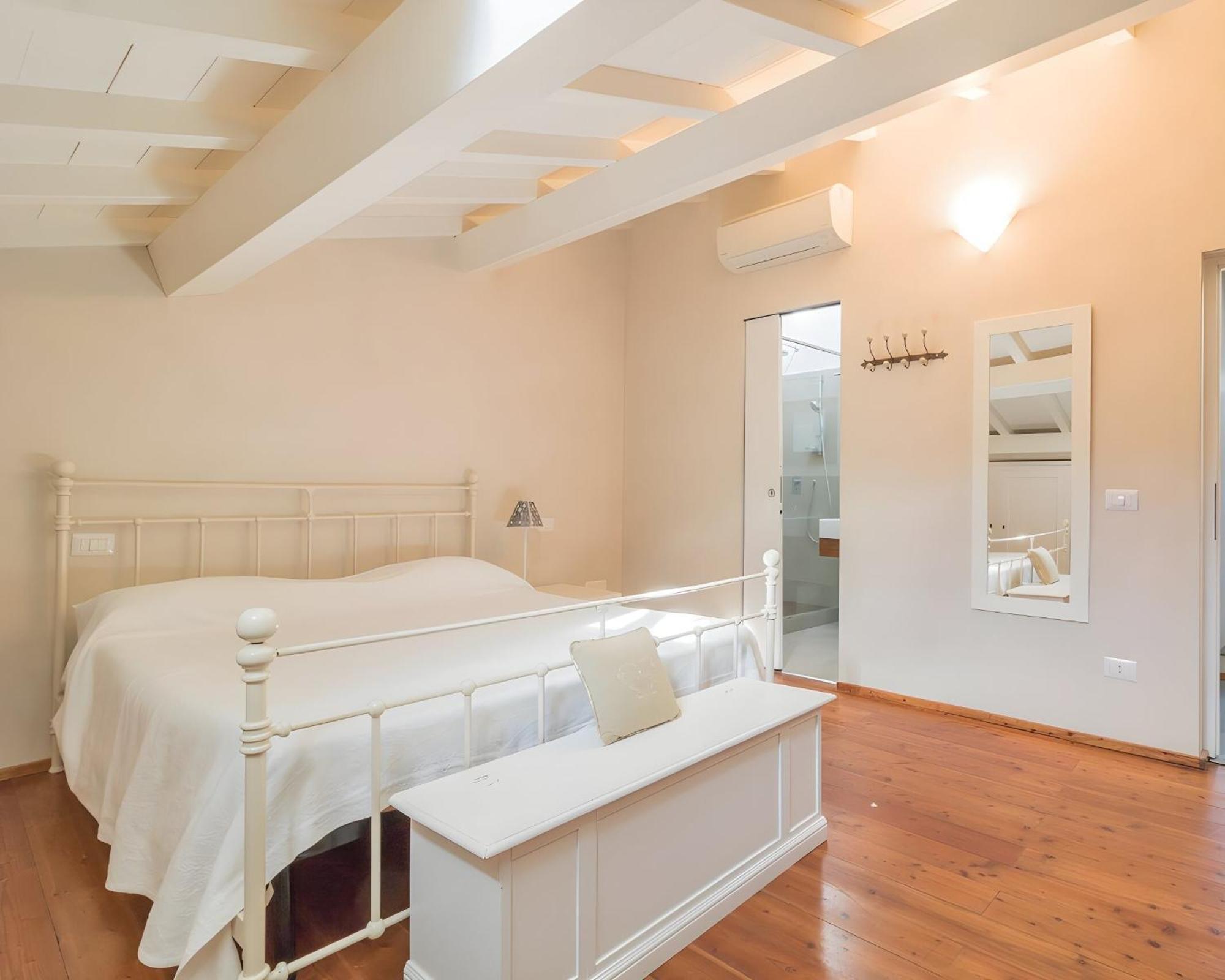 Boutique B&B Residenza Farnese Exterior photo